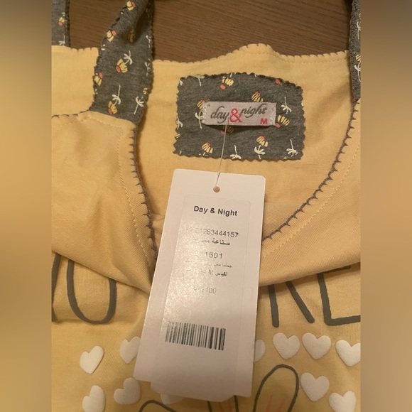 Day & Night Womans No STRESS Yellow & Gray Tank Top NWT Size Medium Daisy Cotton - Picture 4 of 7